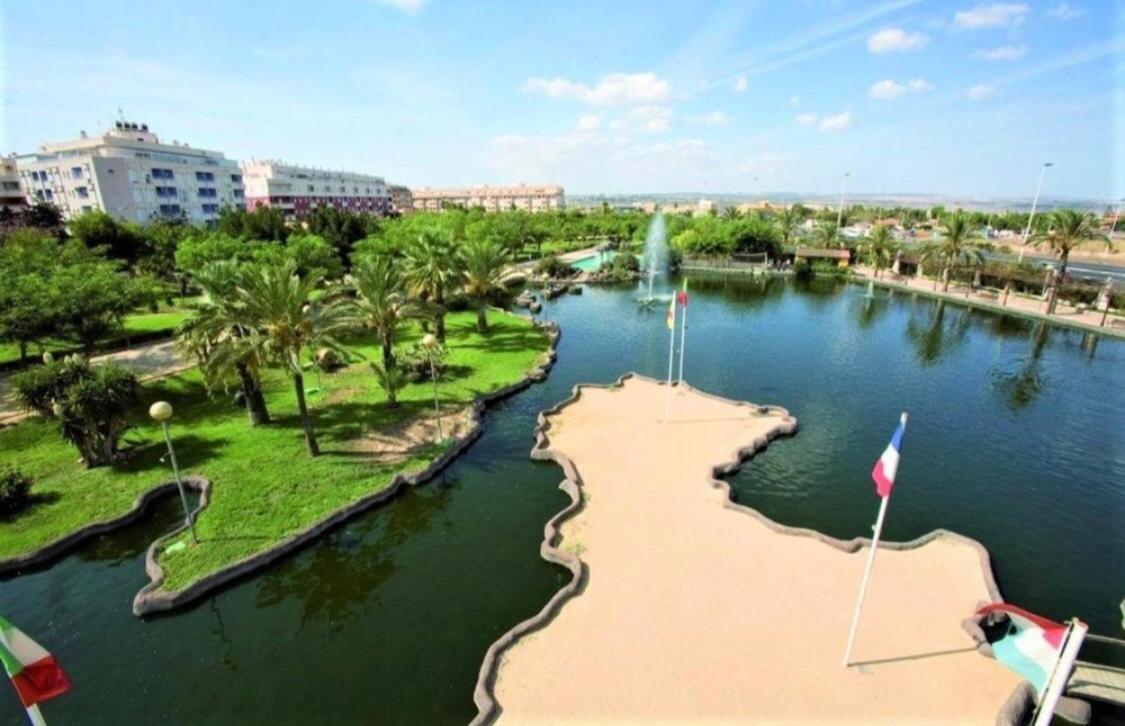 Apartment With Pool & Balcony Less Than 10Min Walk To La Mata Beach! 托雷维耶哈 外观 照片