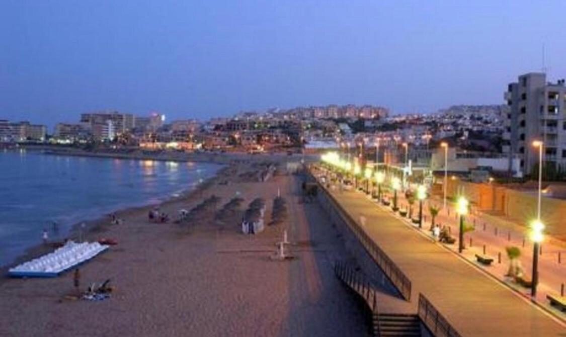 Apartment With Pool & Balcony Less Than 10Min Walk To La Mata Beach! 托雷维耶哈 外观 照片
