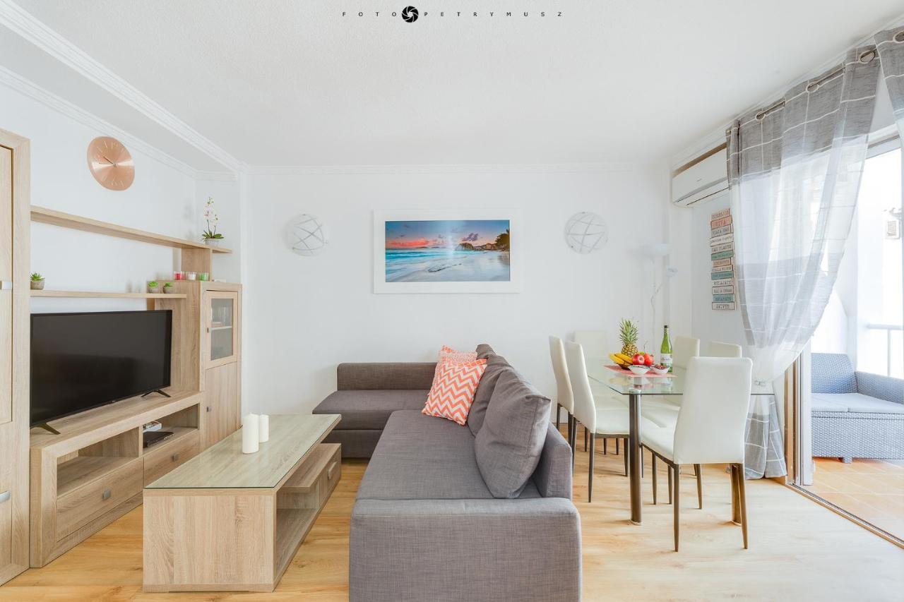 Apartment With Pool & Balcony Less Than 10Min Walk To La Mata Beach! 托雷维耶哈 外观 照片